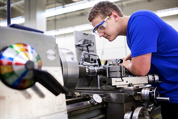 تراشکاری CNC