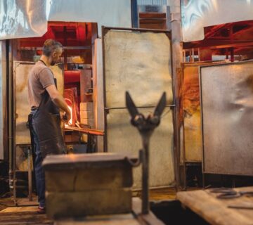 قالب‌ سازی فلزات