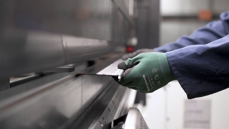 قالب پرس قطعات خودرو